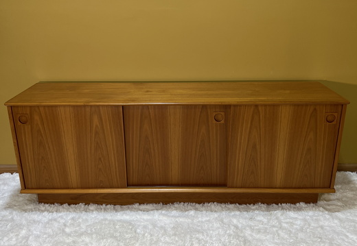 Credenza/Buffet
